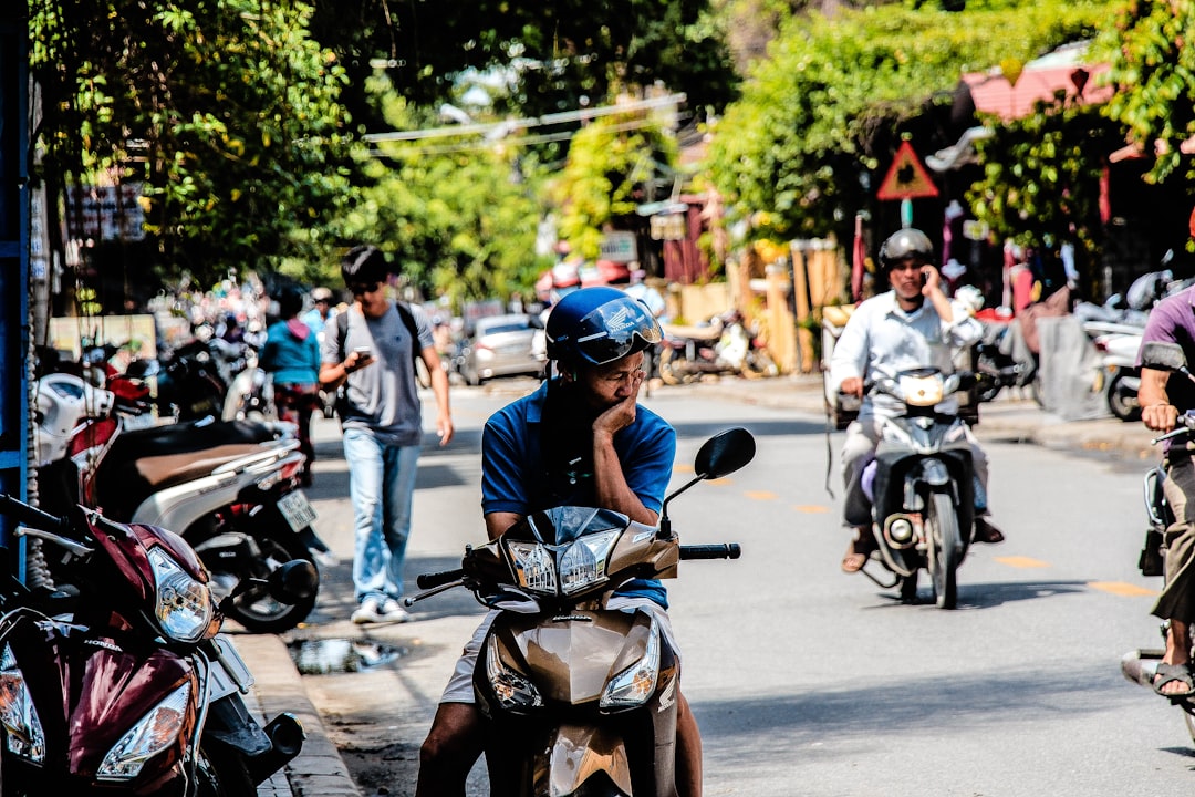 Hvordan vedlikeholde en leid moped under turen